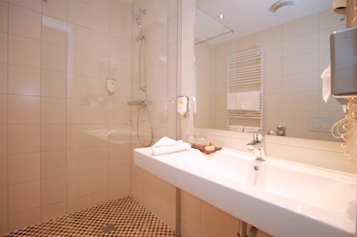Hotel Roemer Буцбах Экстерьер фото
